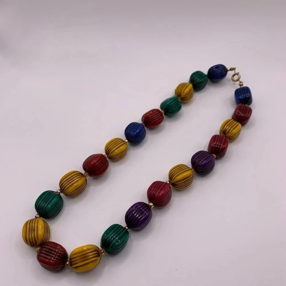 #103 Vintage jewel-toned ribbed  beaded necklace - Picture 3 of 4